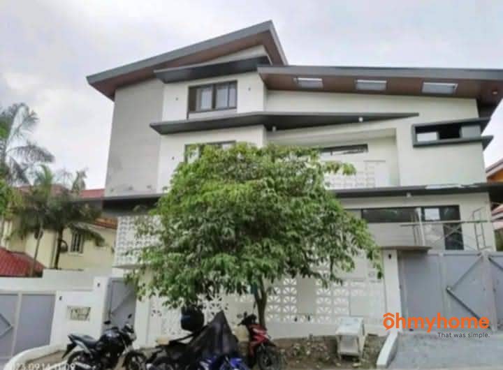 Metro Manila Muntinlupa City Ayala Alabang Village Townhouses Muntinlupa Metro Manila Philippines Ayala Alabang Village Townhouses
