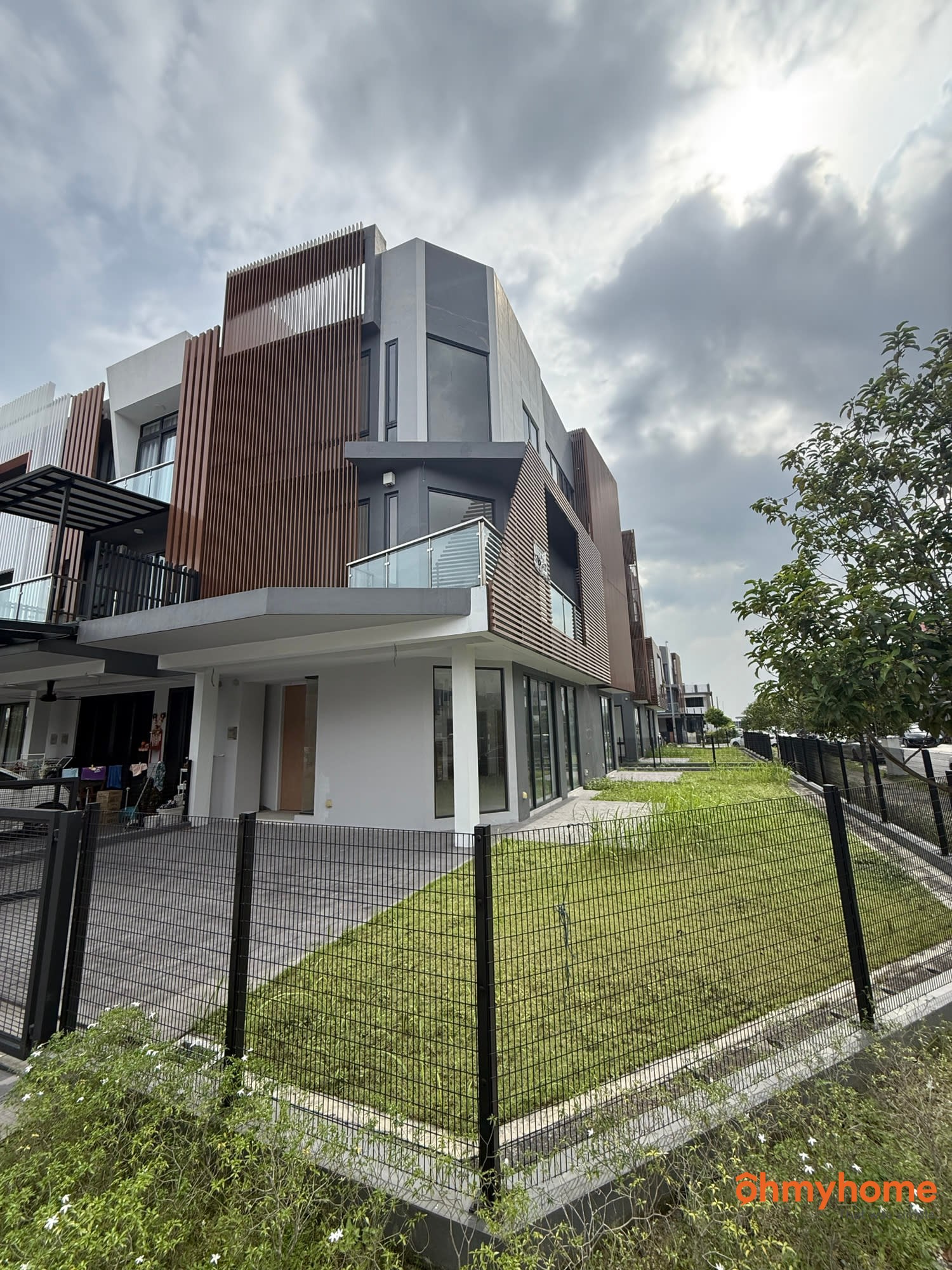 22 Jalan Perling 1/5 Bandar Puchong Jaya Puchong Selangor Malaysia Zip 47100 Puchong Selangor